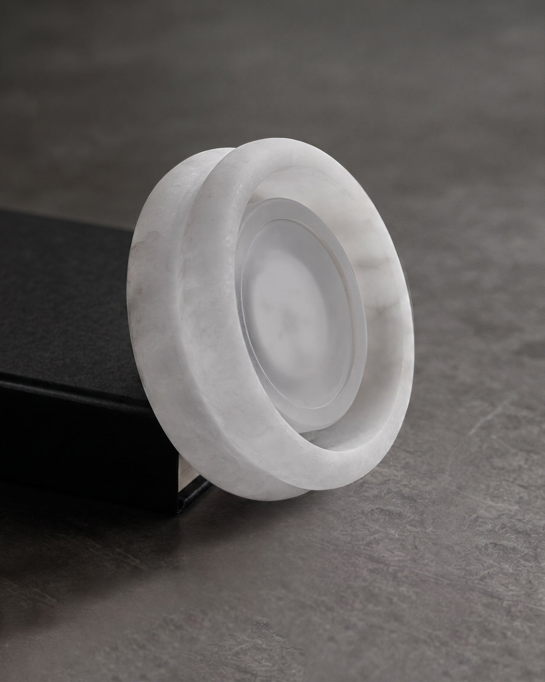 Evren Alabaster Pendant Light