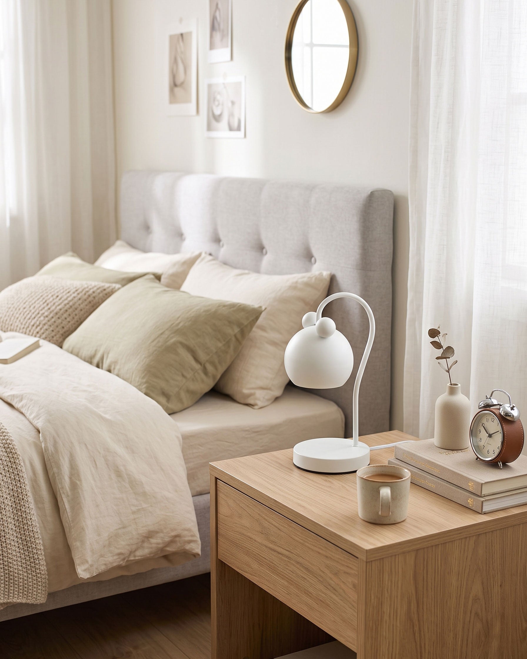 Fia Elegant Curved Table Lamp
