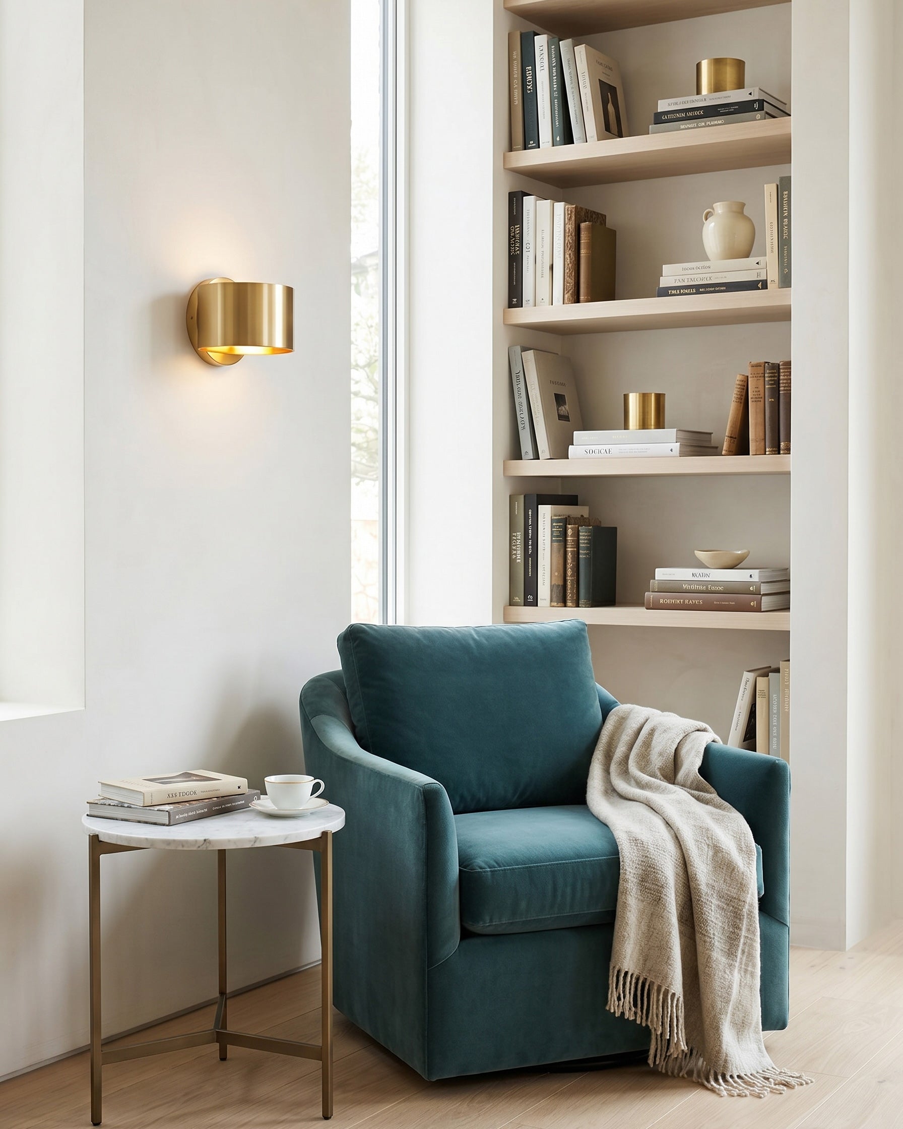 Kael Curved Wall Sconce