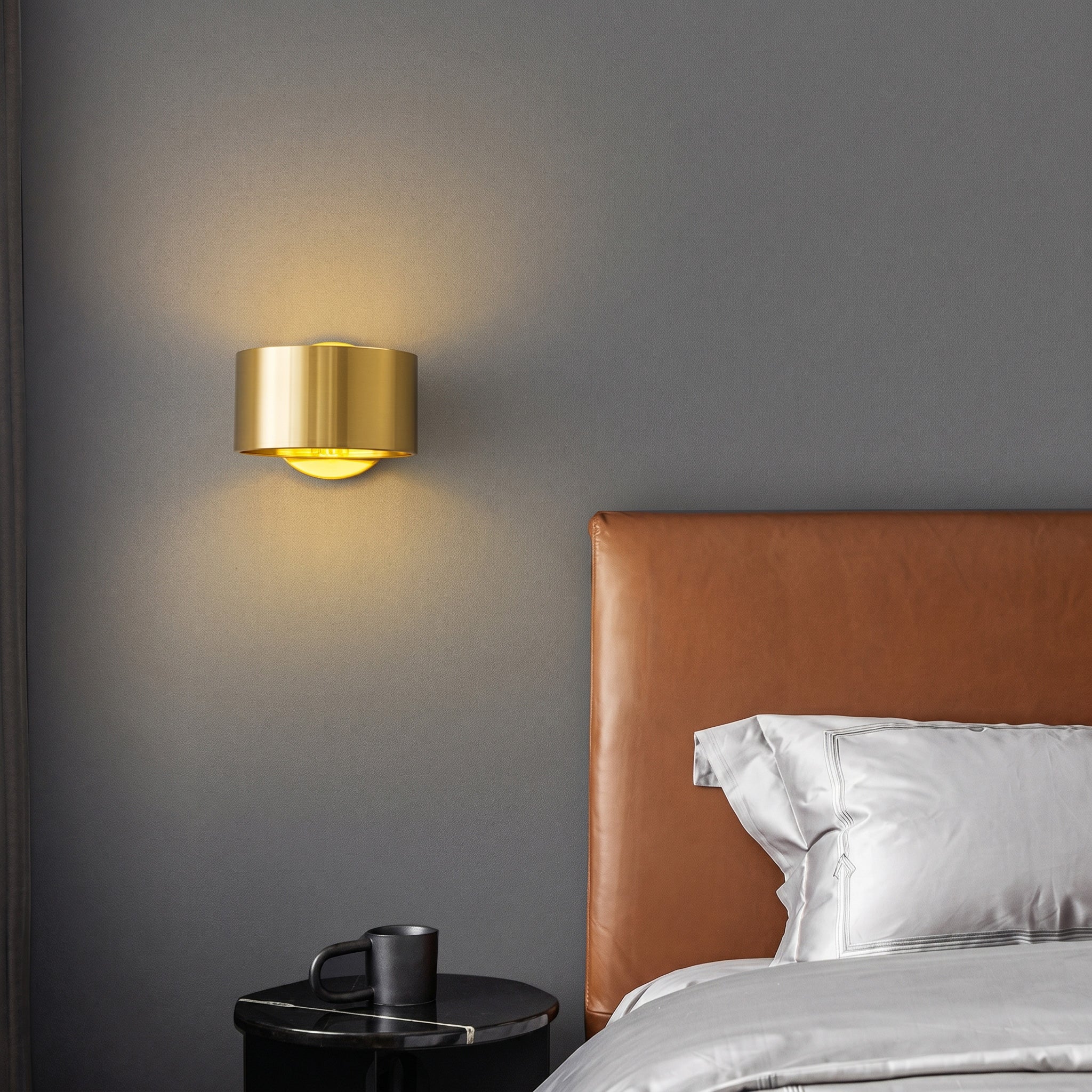Kael Curved Wall Sconce