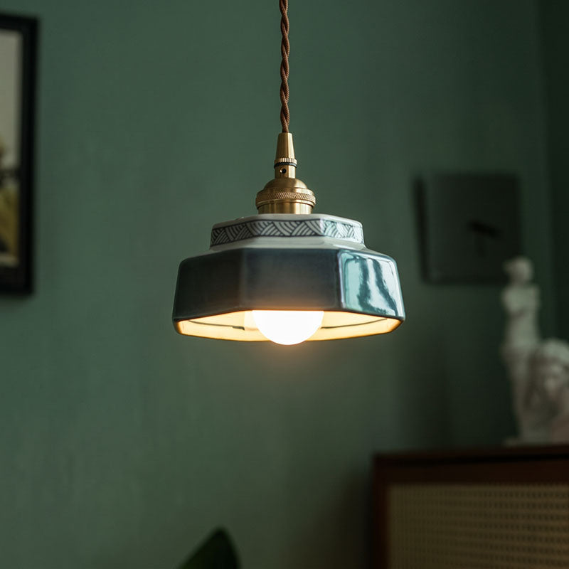 Leofric Retro Ceramic Pendant Lamp – detail 18