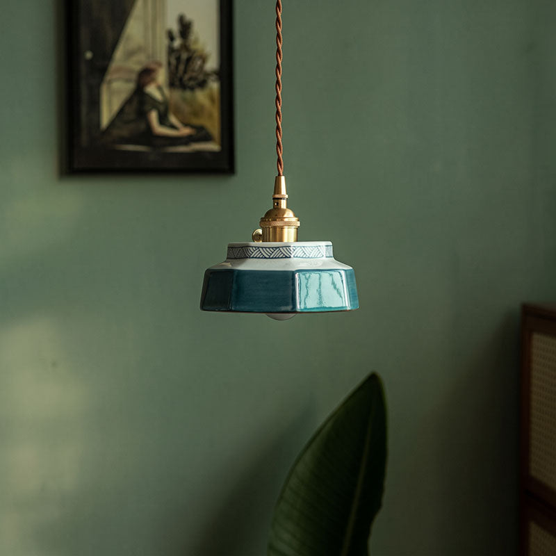 Leofric Retro Ceramic Pendant Lamp – detail 15