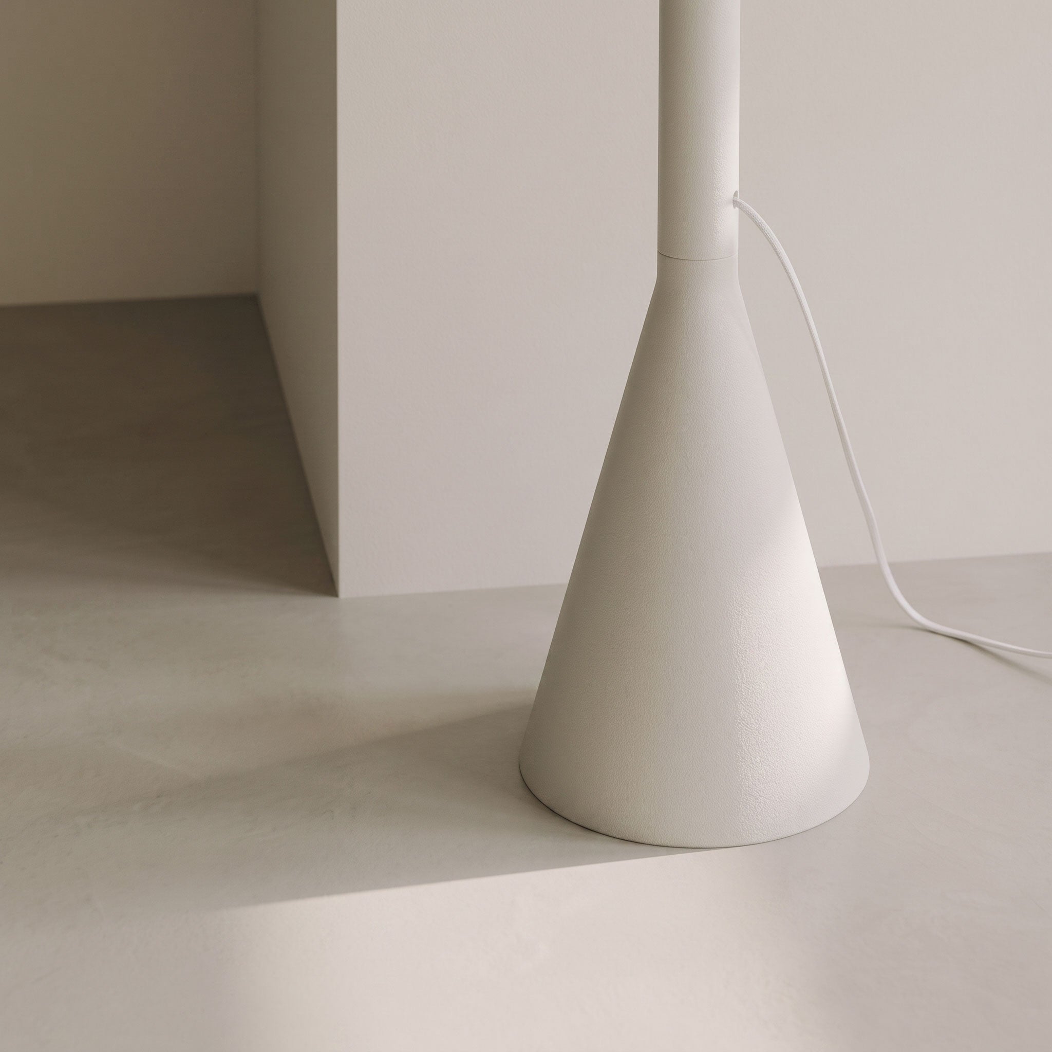 Lorcan Matte Floor Lamp