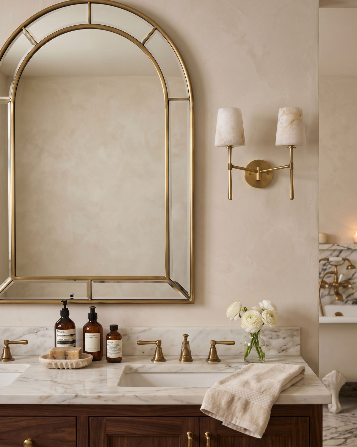 Margot Alabaster Wall Sconce