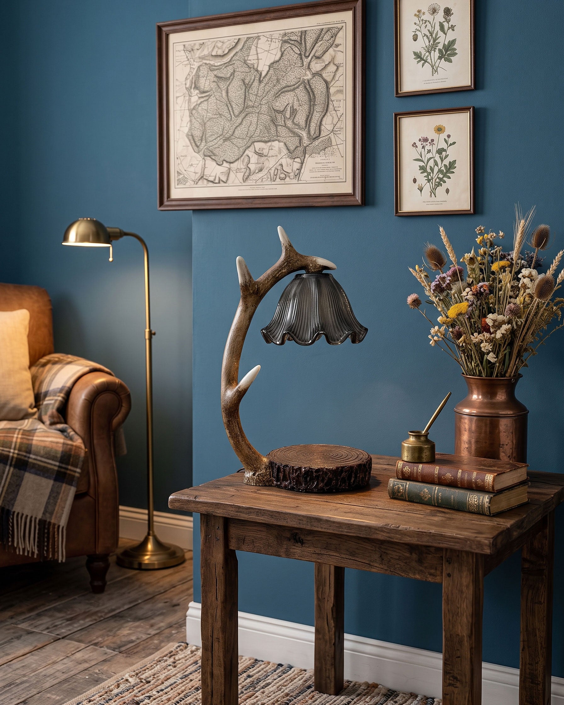 Meritt Floral Wax Table Lamp