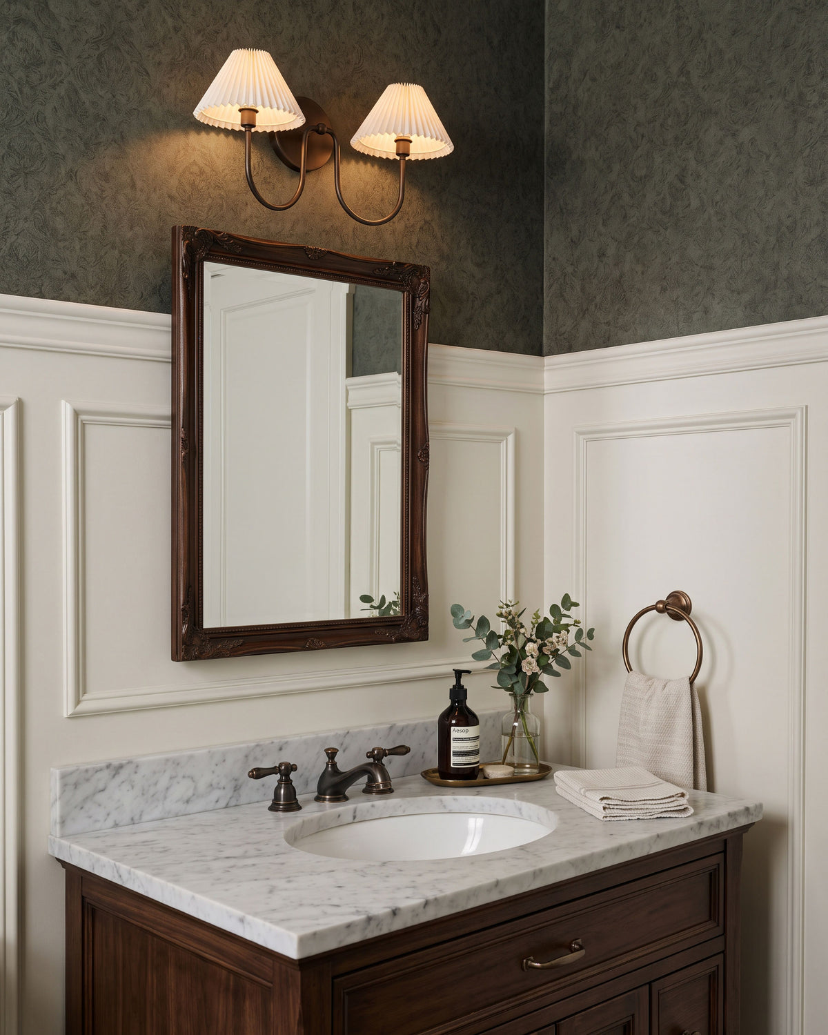Aplique de Pared Ormsby Curved Arm