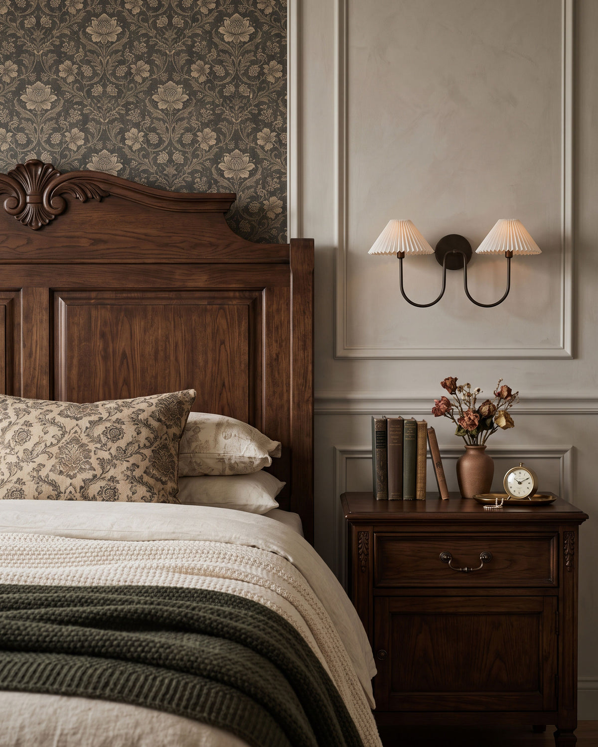 Aplique de Pared Ormsby Curved Arm