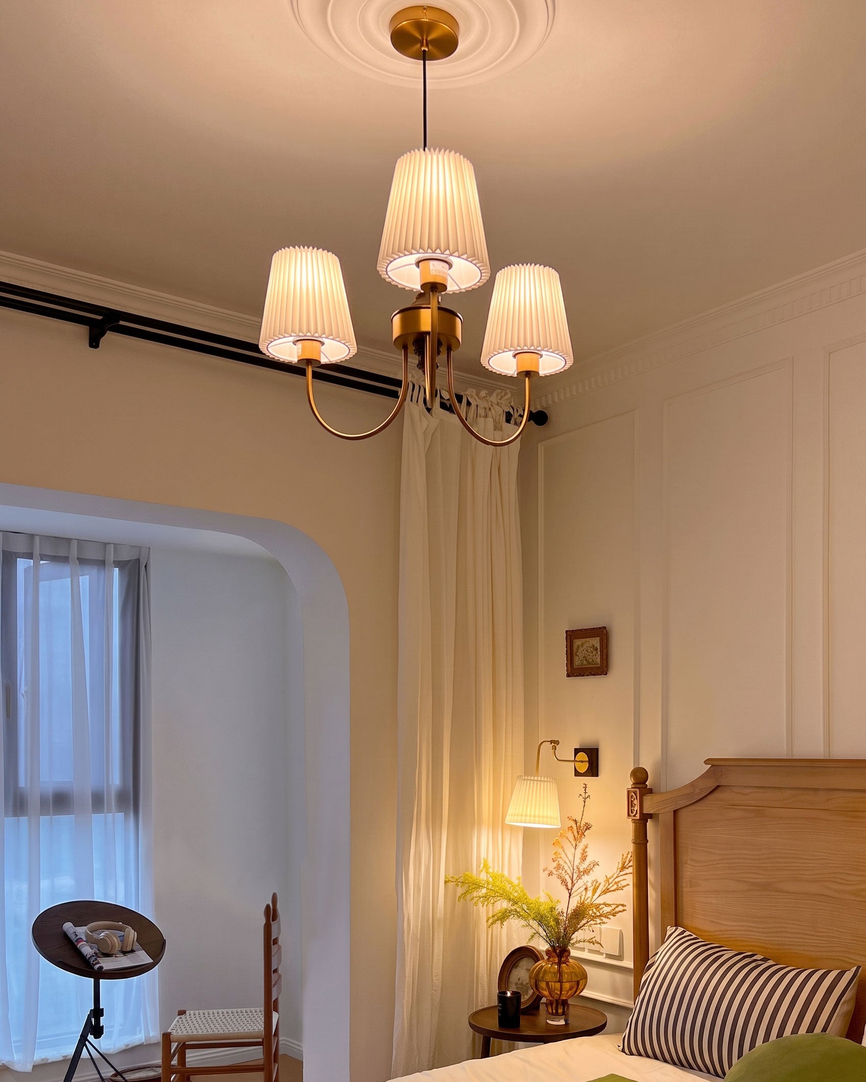 Sylvie Transitional Chandelier