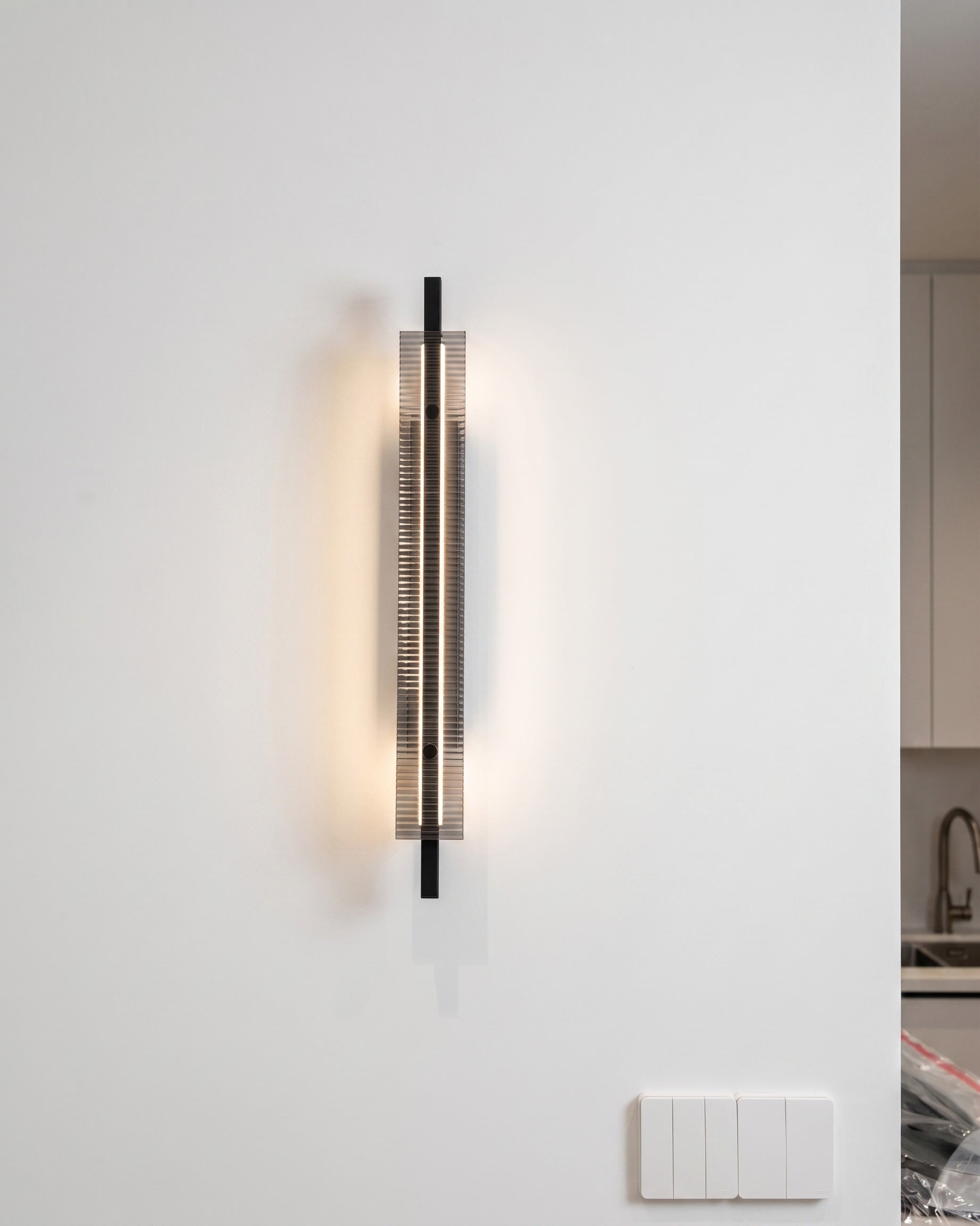 Thao Fluted Glass Wall Sconce