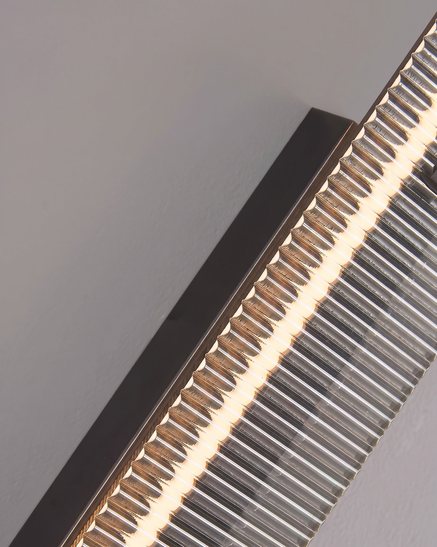 Thao Fluted Glass Wall Sconce