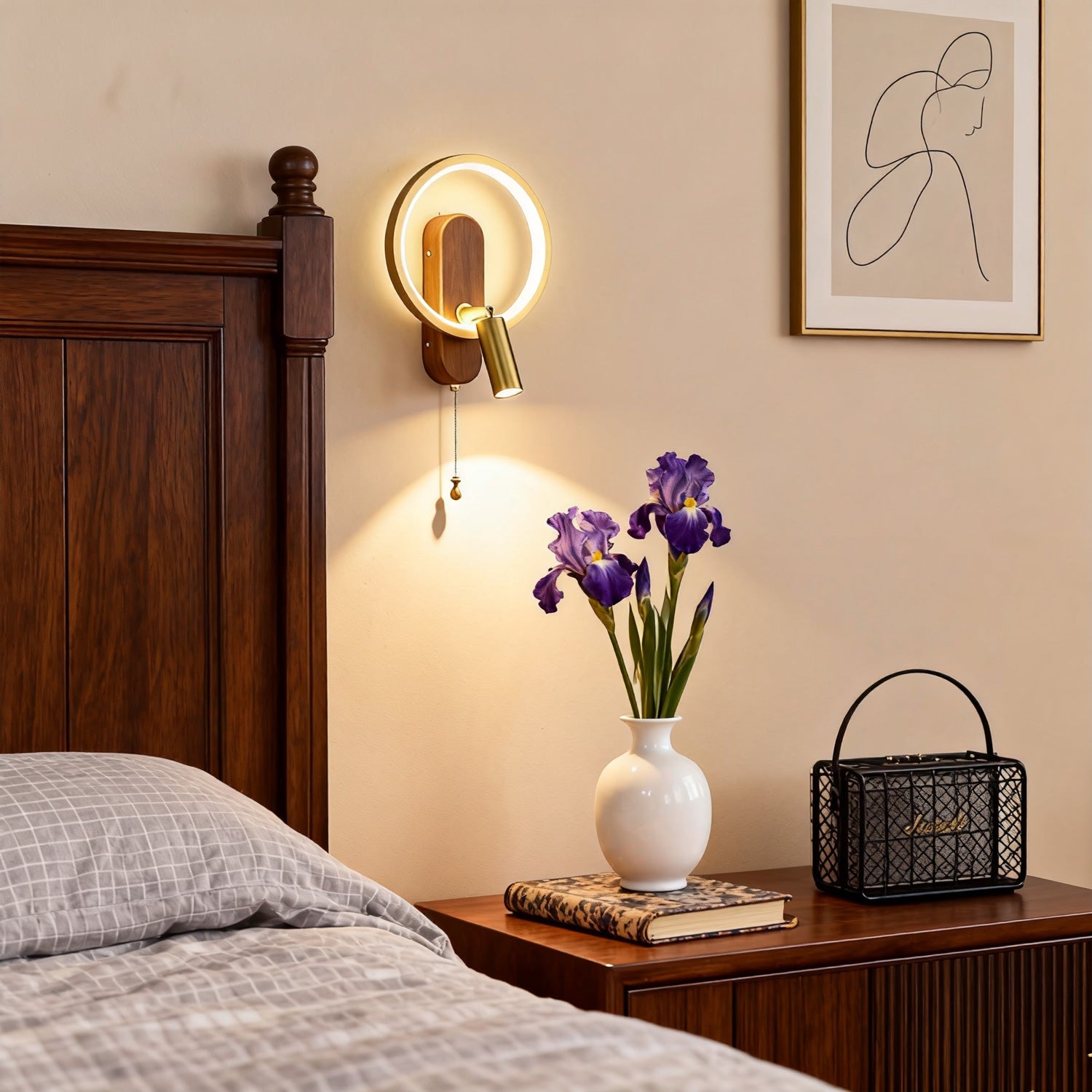 Thilo Halo Wall Sconce
