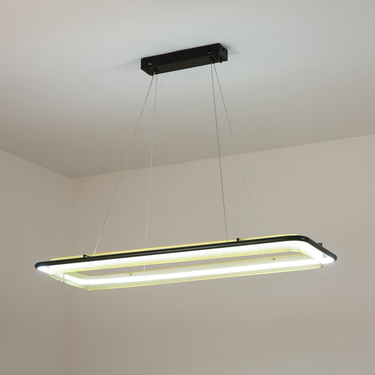 الثريات LED الاكريليك
