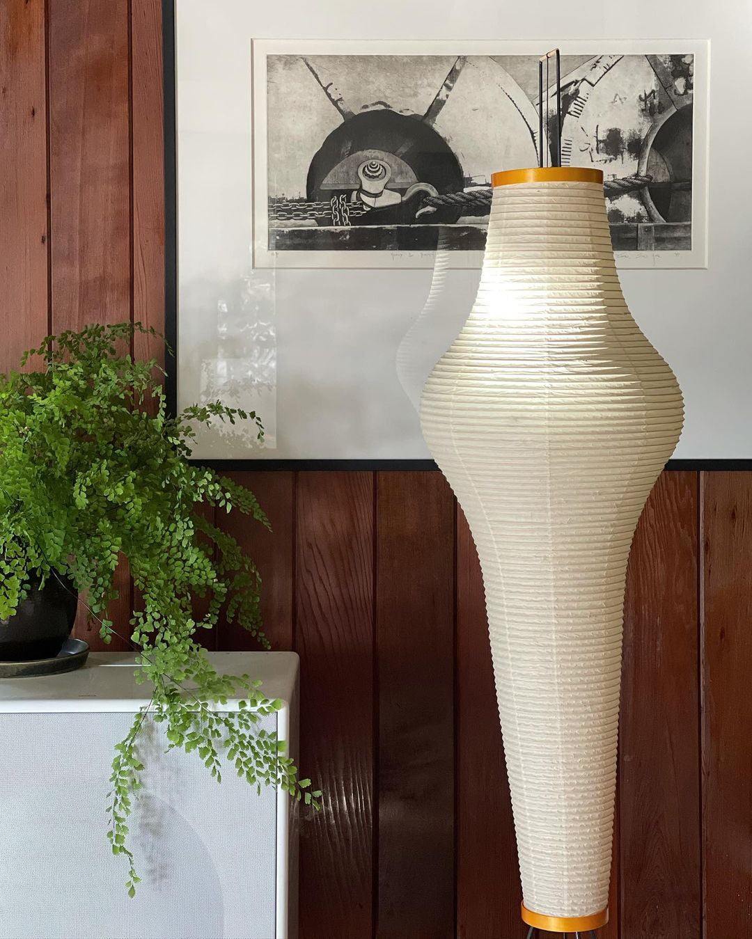 Akari Series Floor Lamp.