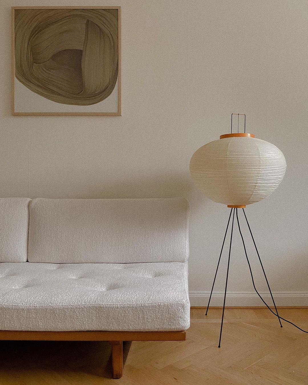 Akari Series Floor Lamp.