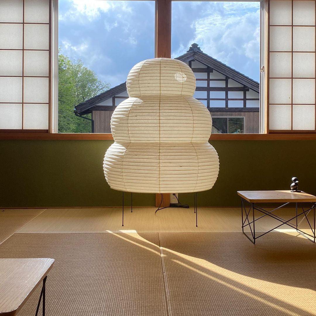 Akari Table Lamp.