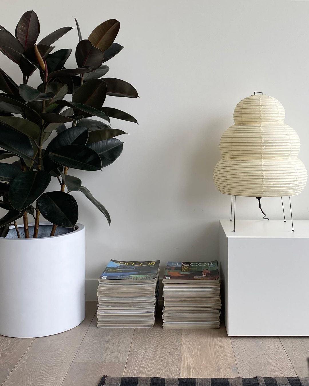 Akari Table Lamp.