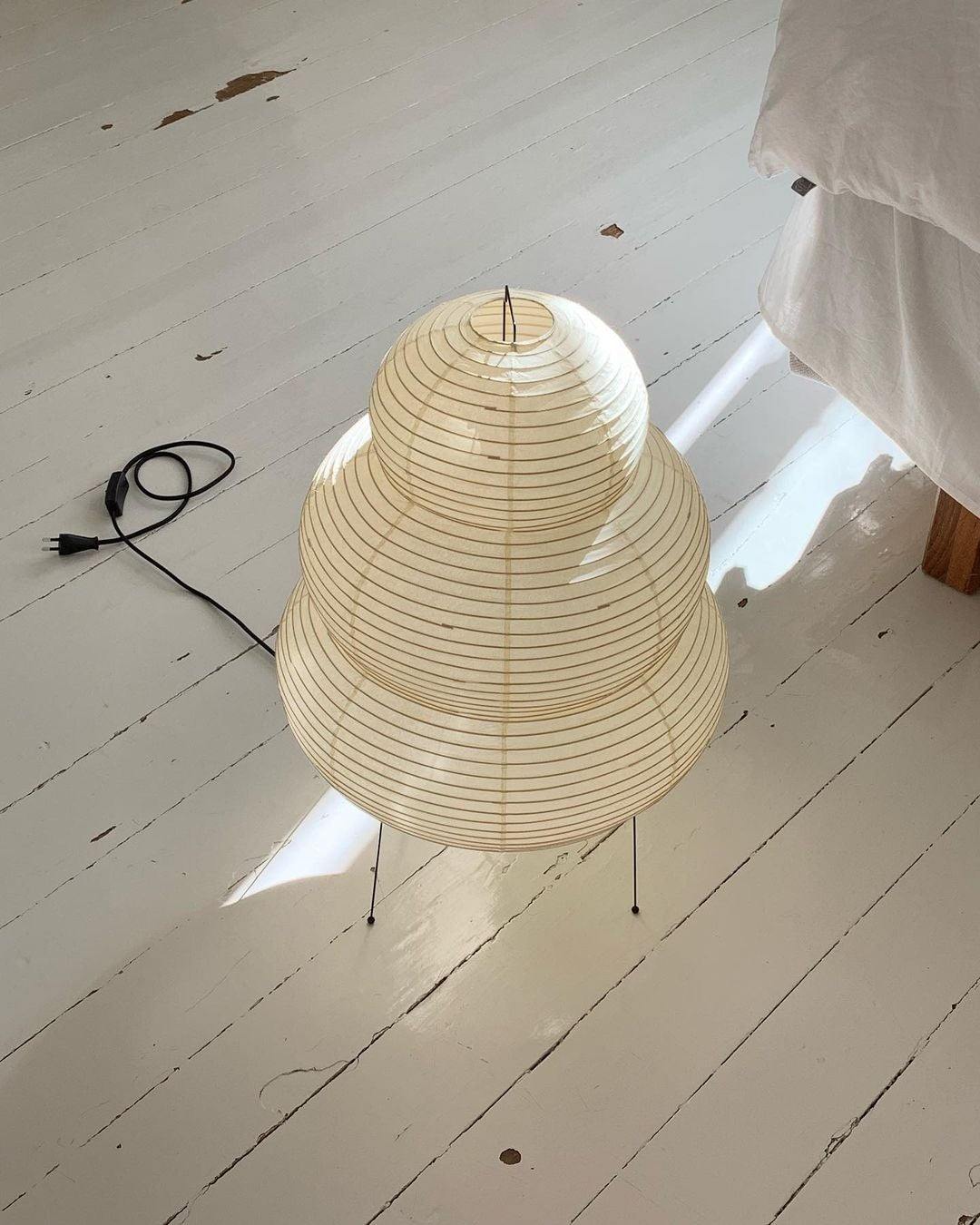 Akari Table Lamp.