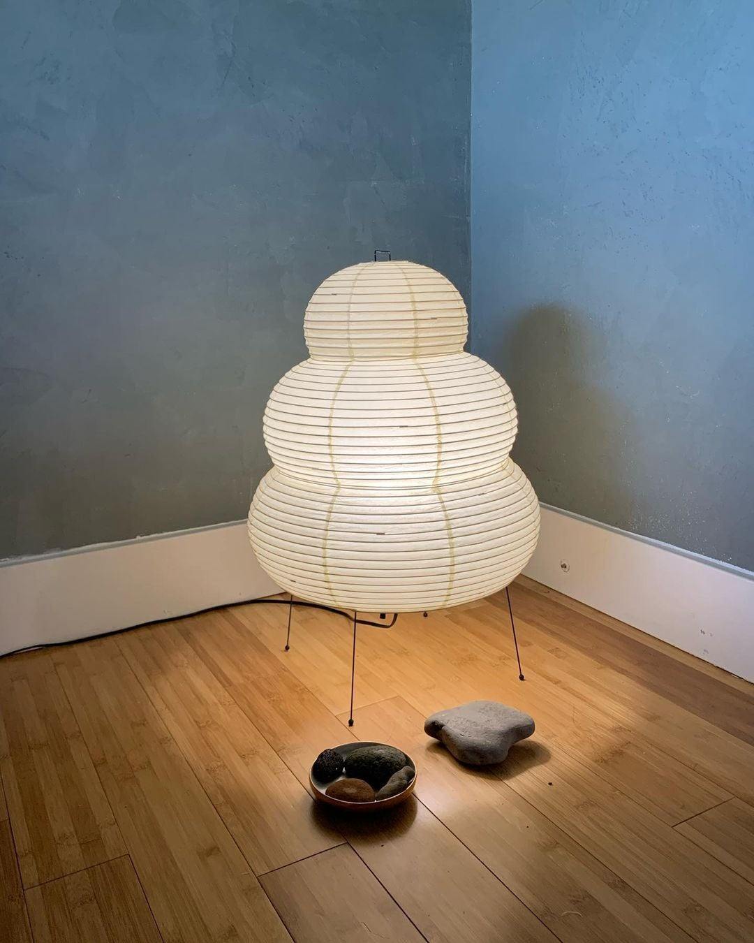 Akari Table Lamp.