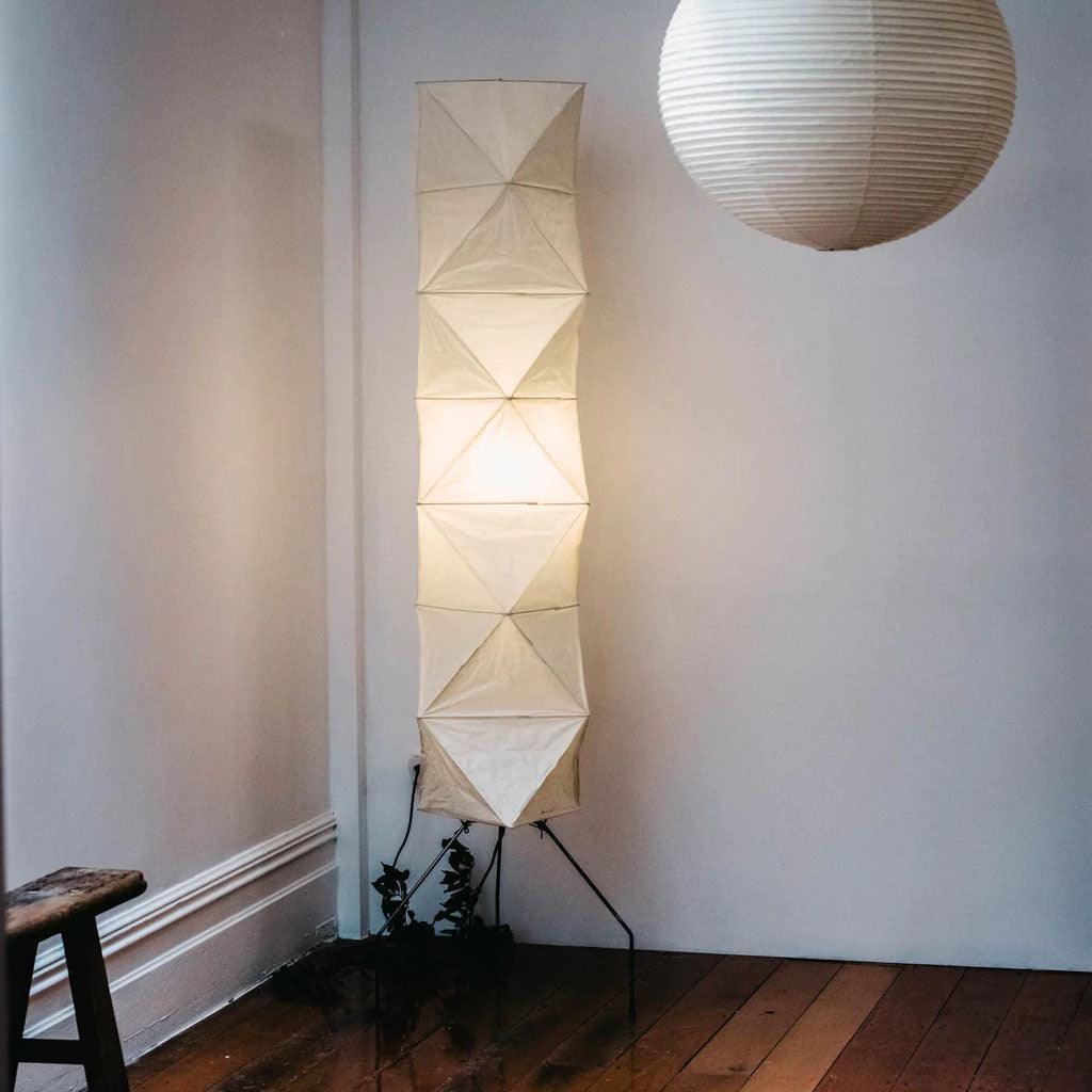 Akari UF4-33N Lampadaire