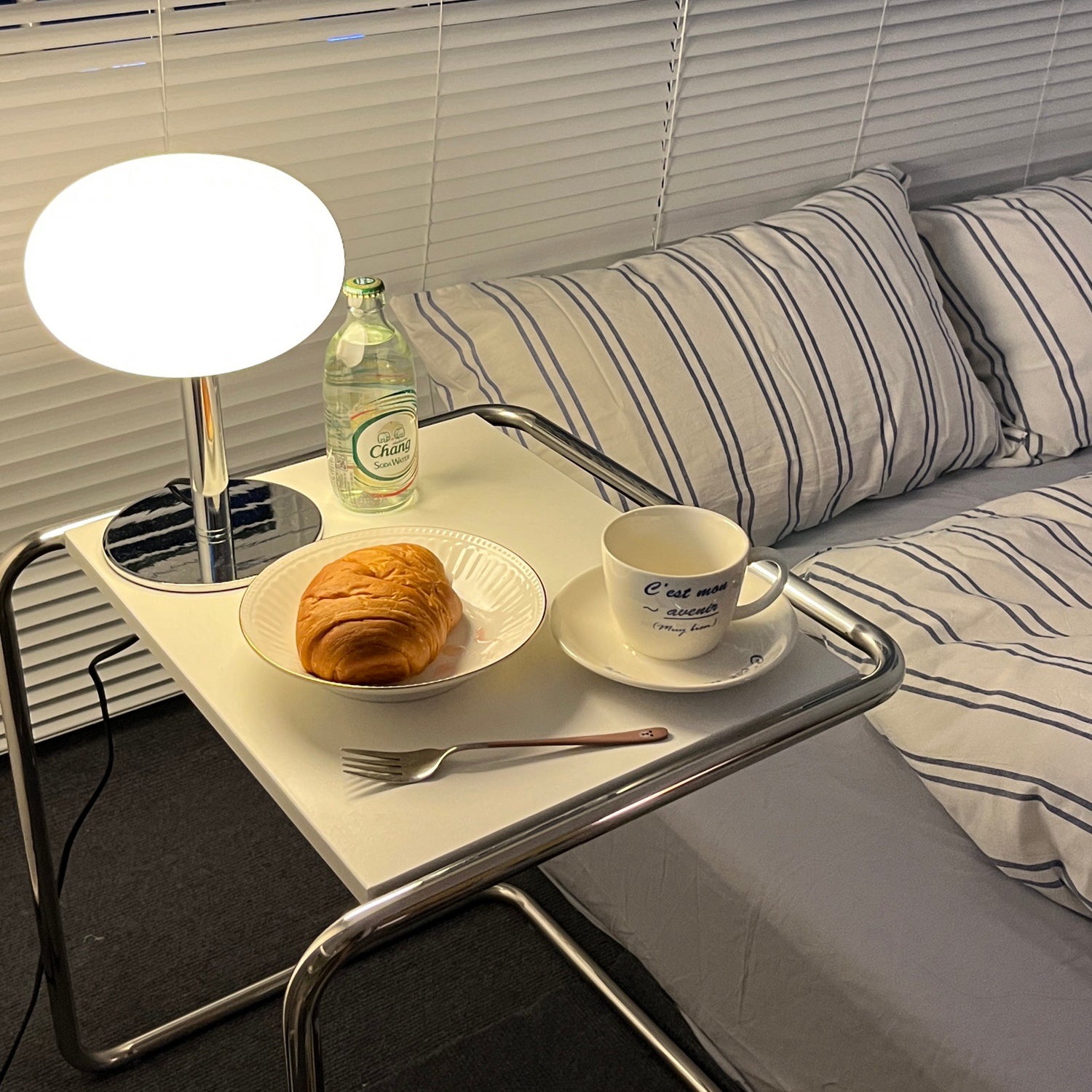 Lampe de table Am1n