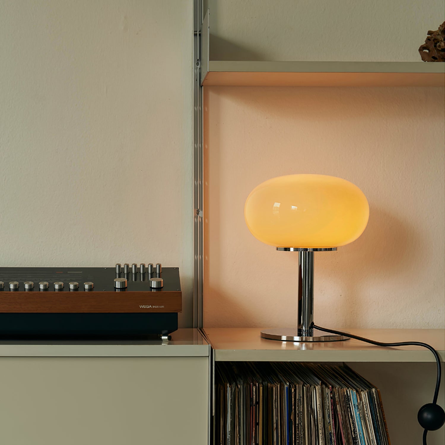 Lampe de table Am1n