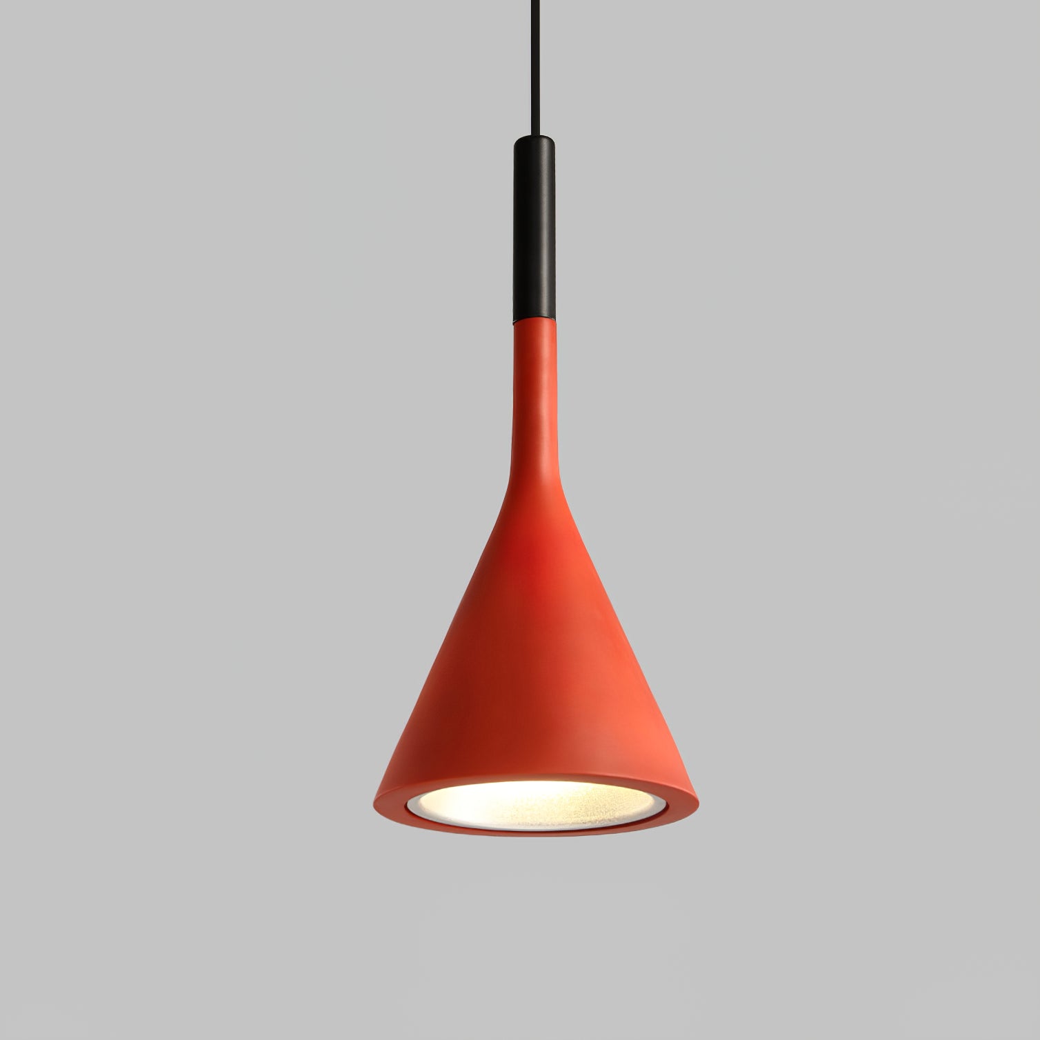 Lampe à suspension en résine Aplomb