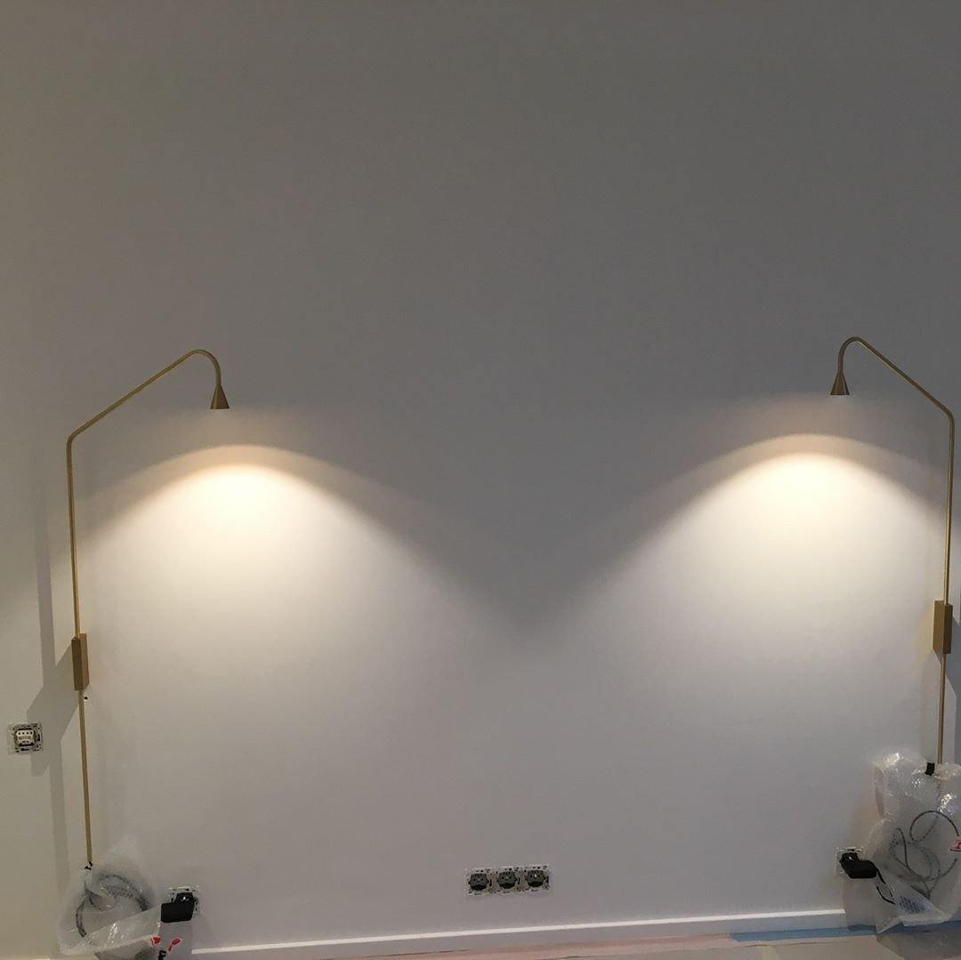 Austere wall sconce