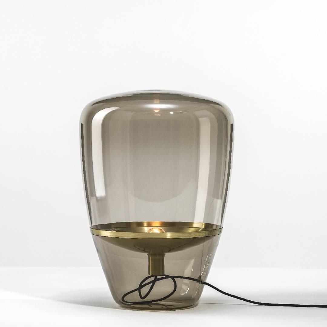 Balloon table lamp