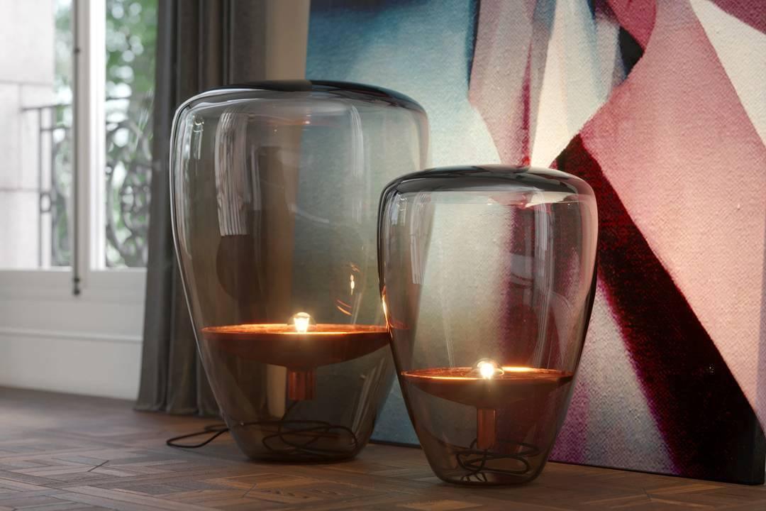 Balloon table lamp