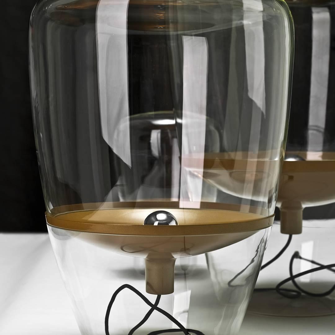 Balloon table lamp