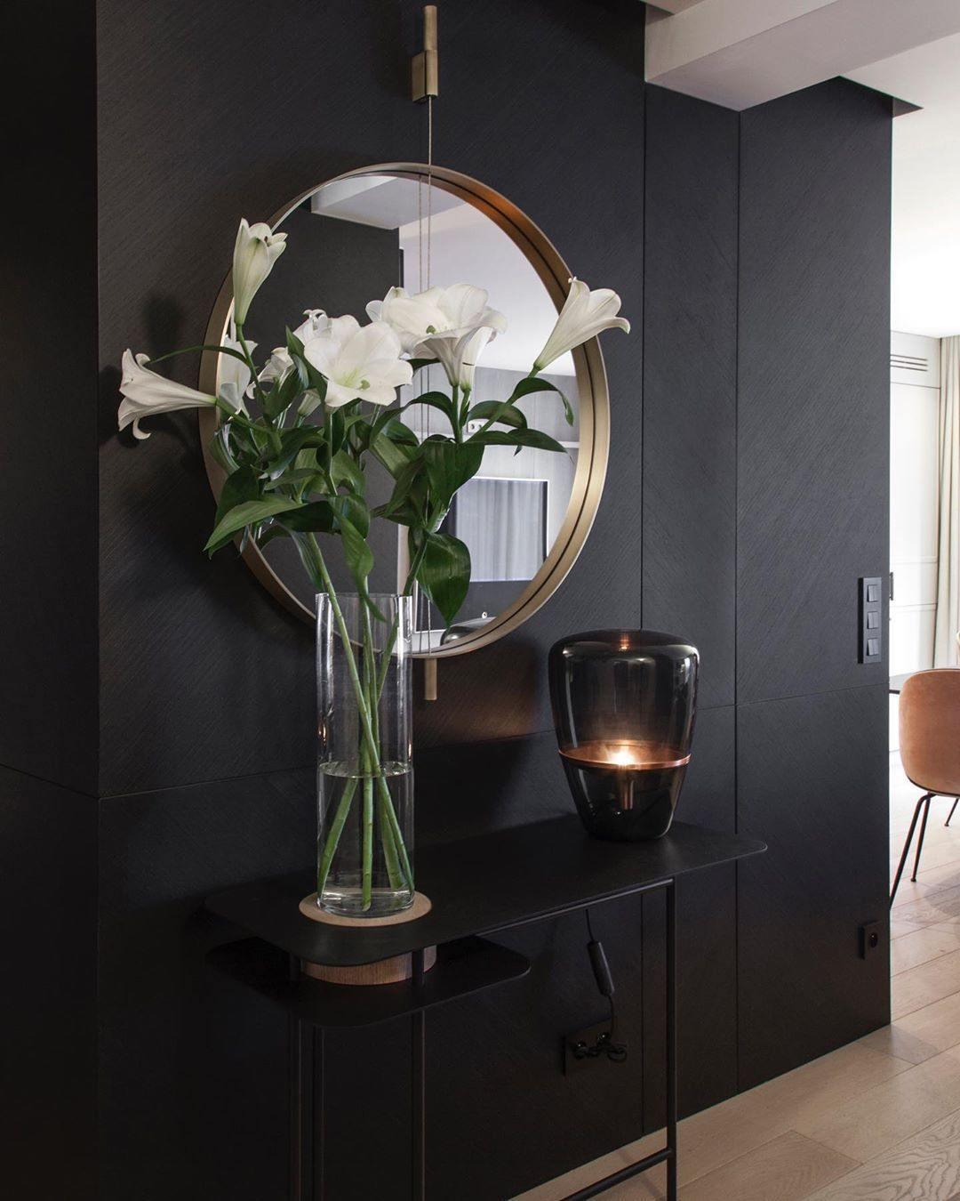 Balloon table lamp