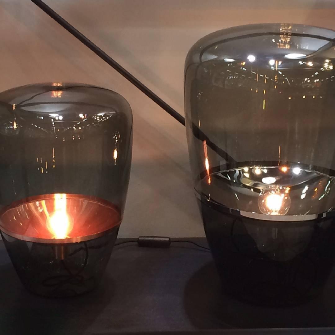 Balloon table lamp