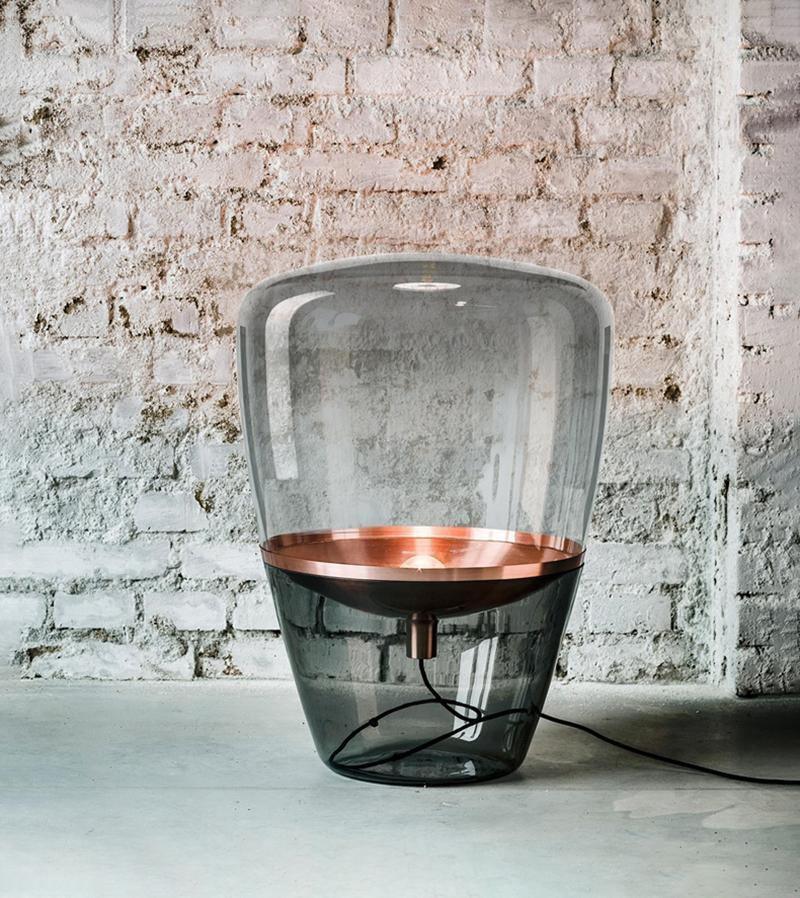 Balloon table lamp