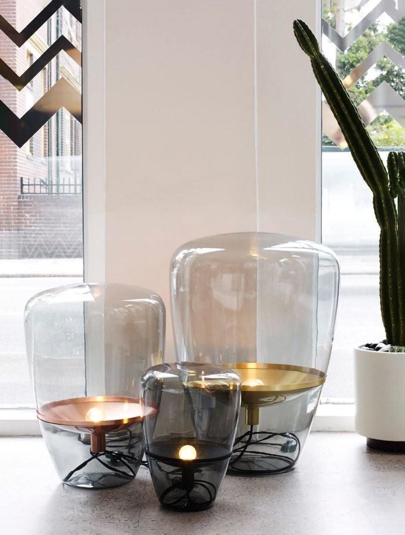 Balloon table lamp