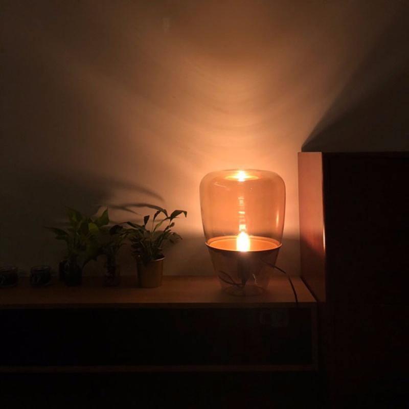 Balloon table lamp