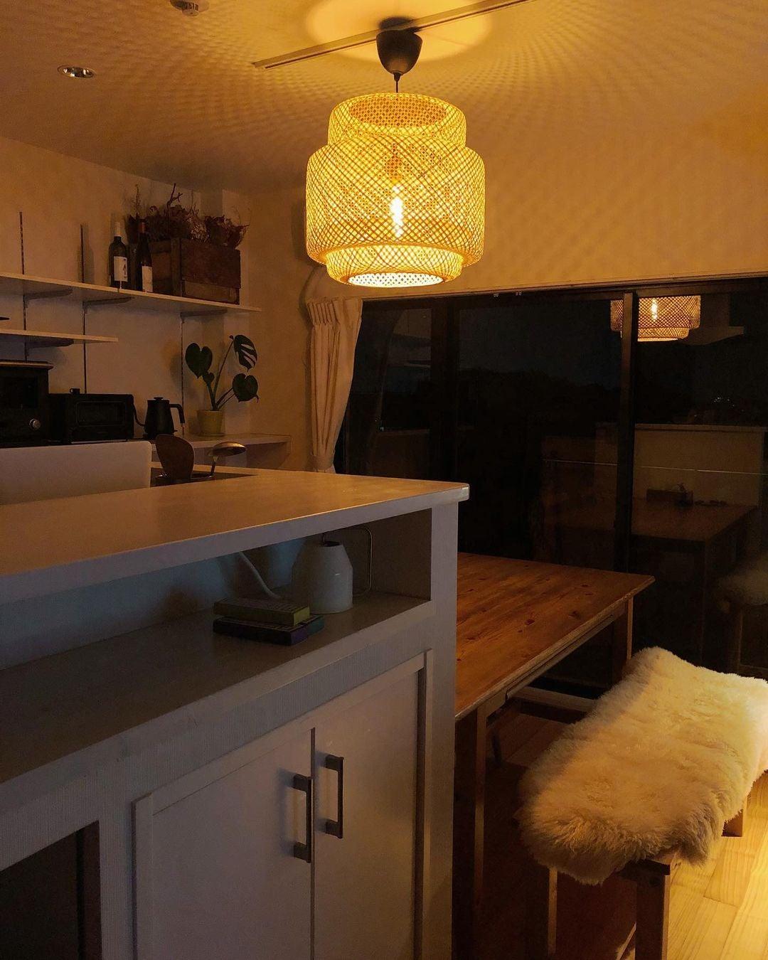 Pendelleuchte aus Bambus