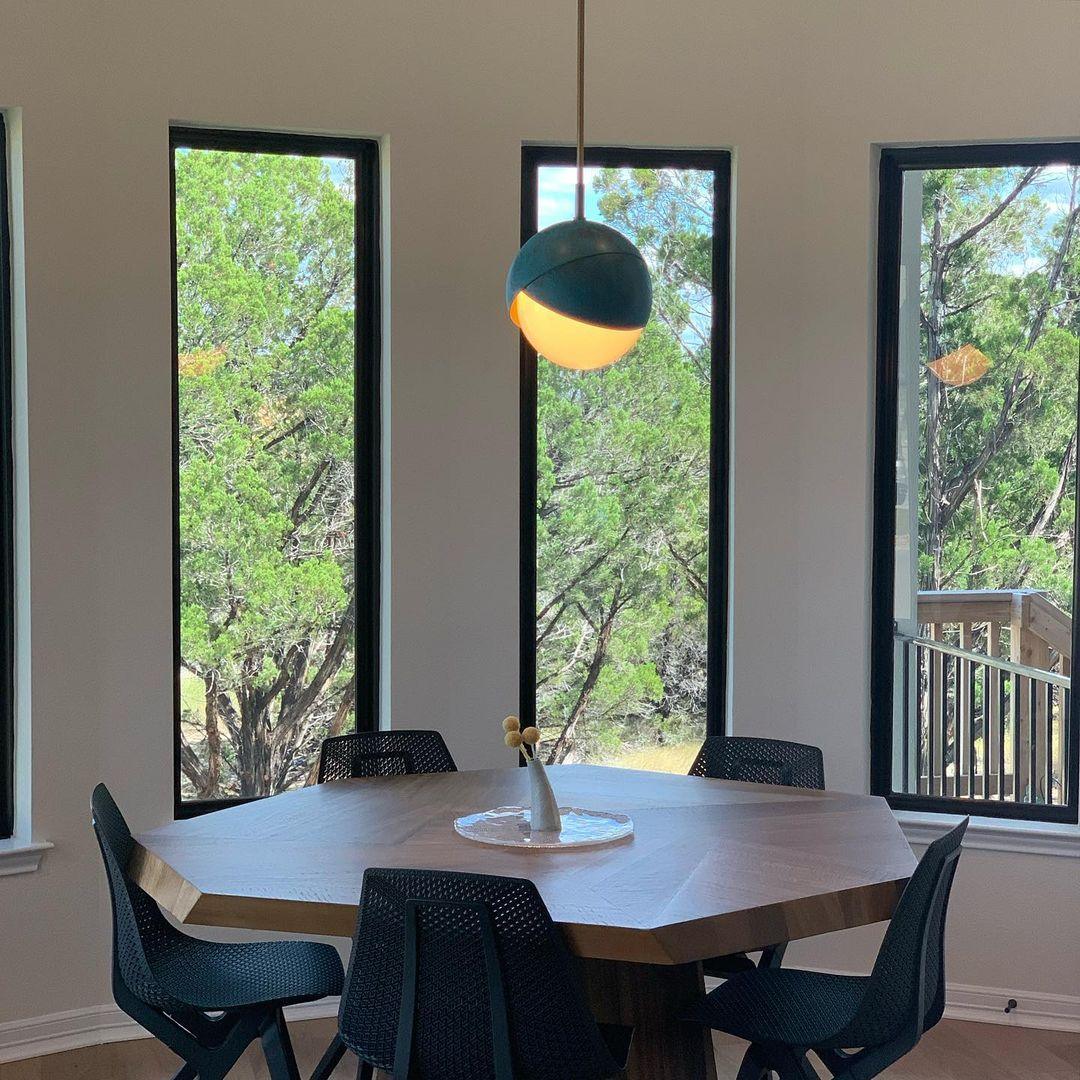 Lampe suspendue à boucles d'oreilles