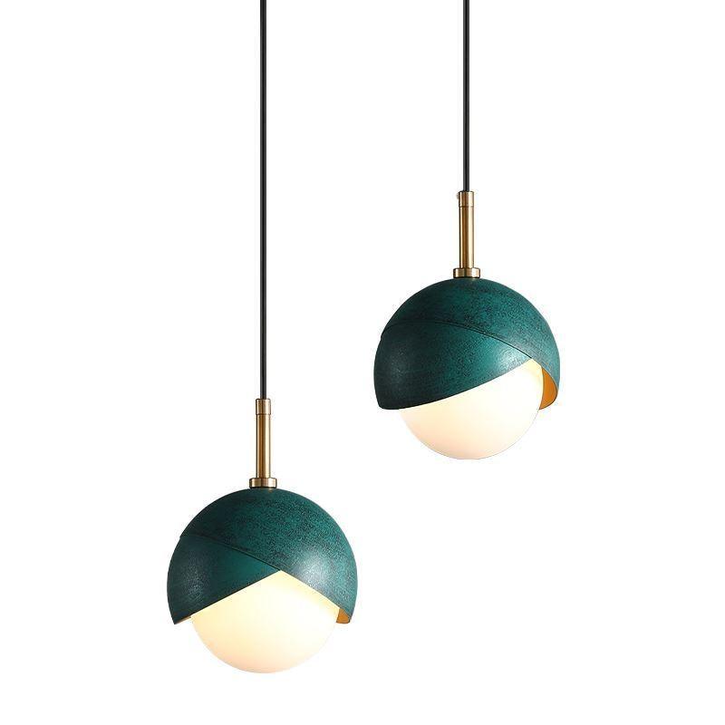 Lampe suspendue à boucles d'oreilles