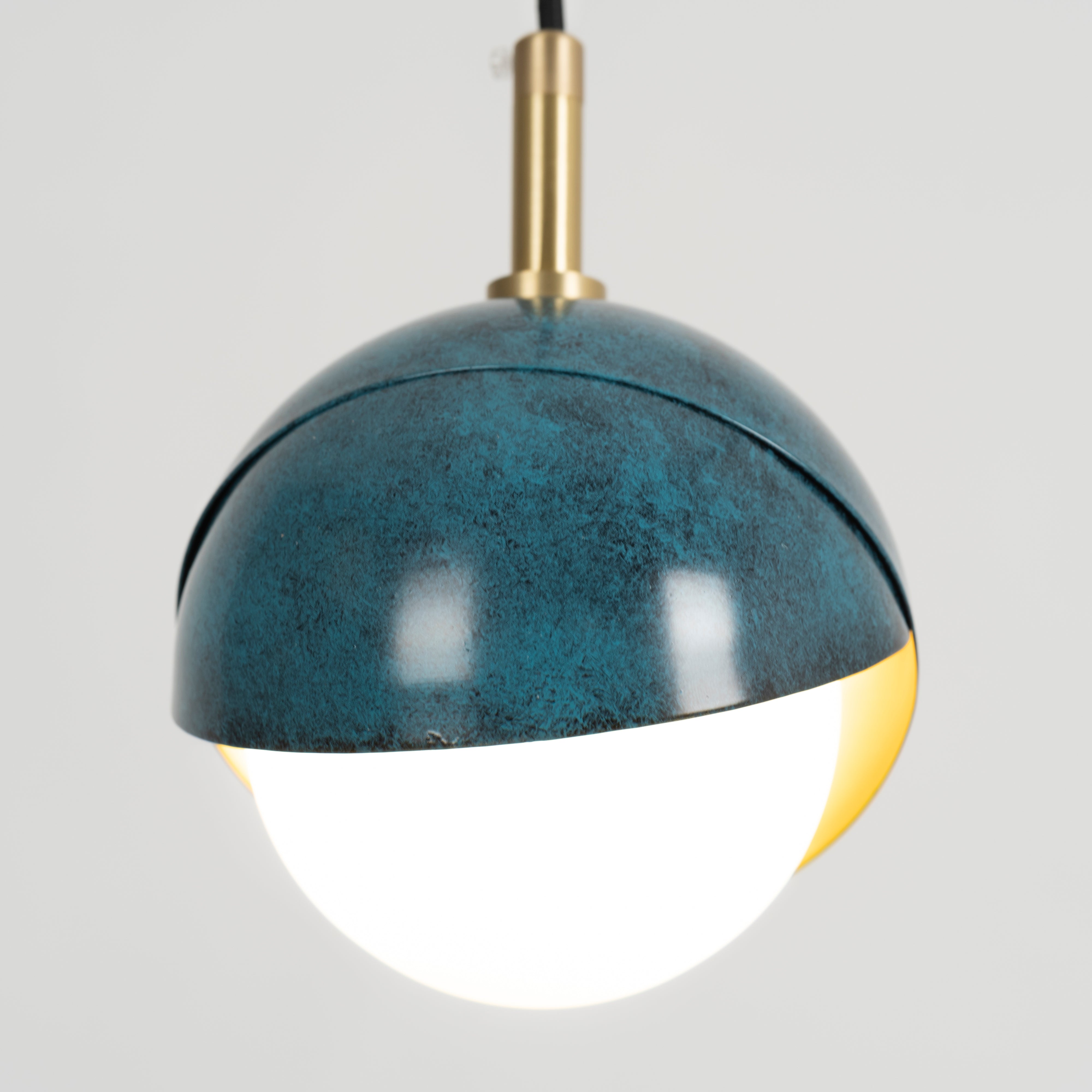 Lampe suspendue à boucles d'oreilles