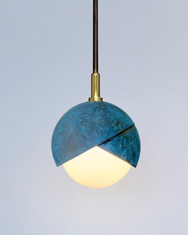 Lampe suspendue à boucles d'oreilles