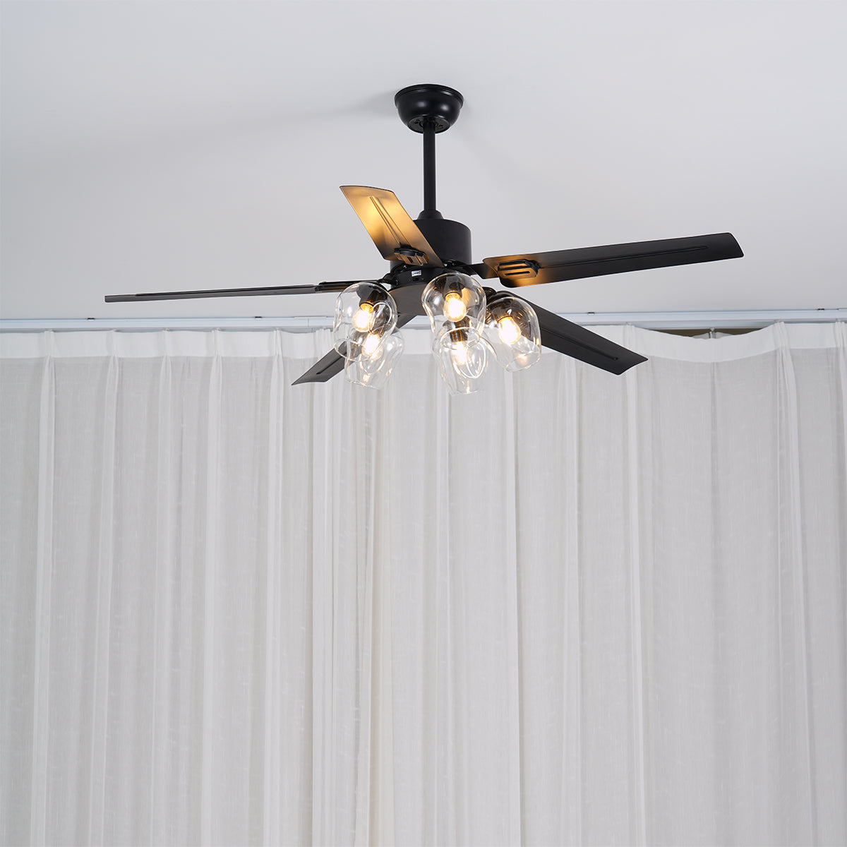 Ventilateur de plafond vintage noir