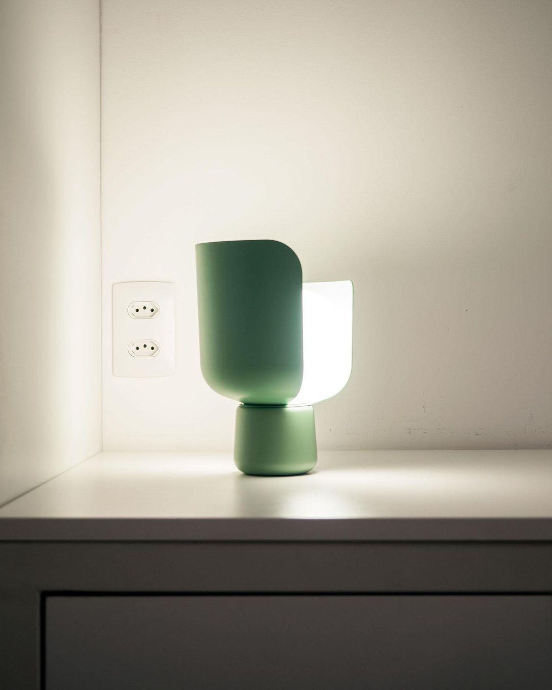 Blom-Tischlampe