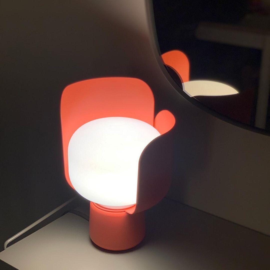 Blom-Tischlampe