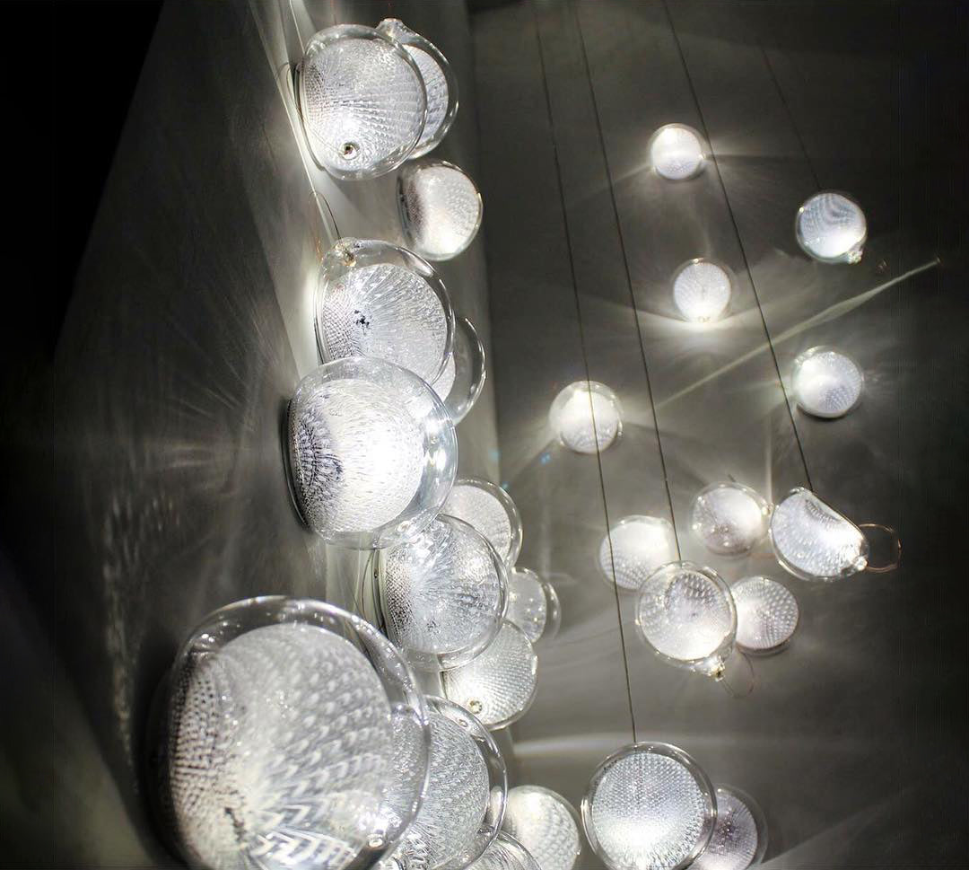 Applique murale en verre blanc-transparent