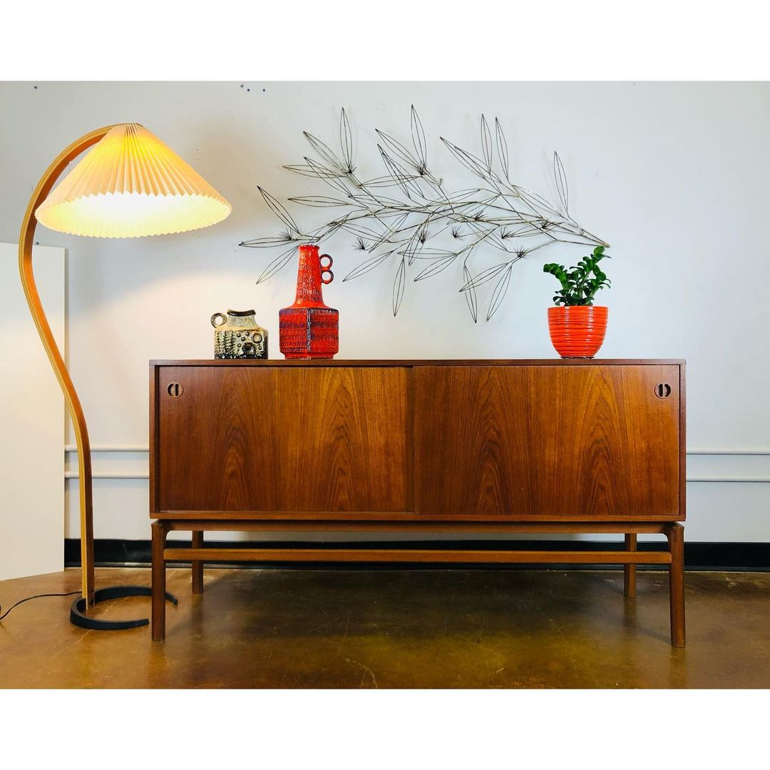 Caprani Floor Lamp.