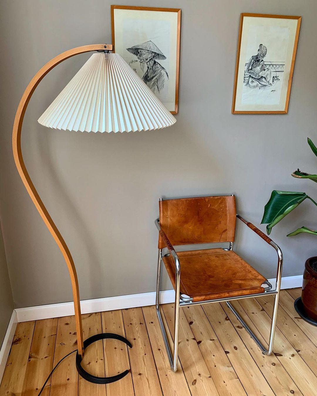 Caprani Floor Lamp.