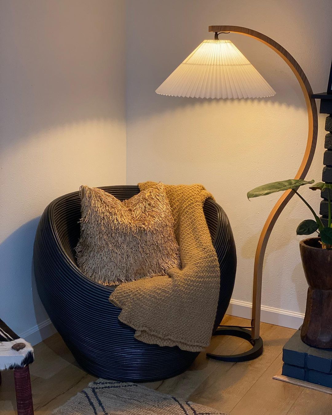 Caprani Floor Lamp.