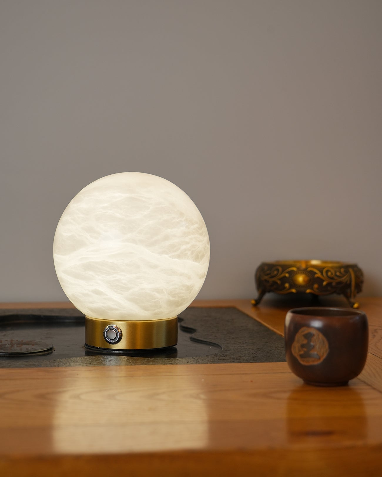 Carrara-Tischlampe