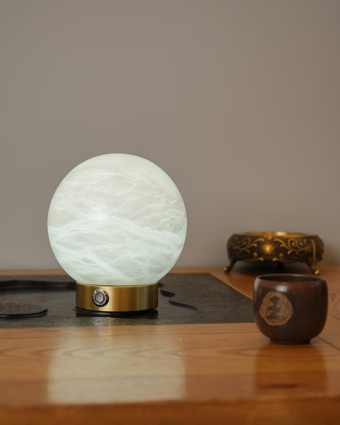 Carrara-Tischlampe