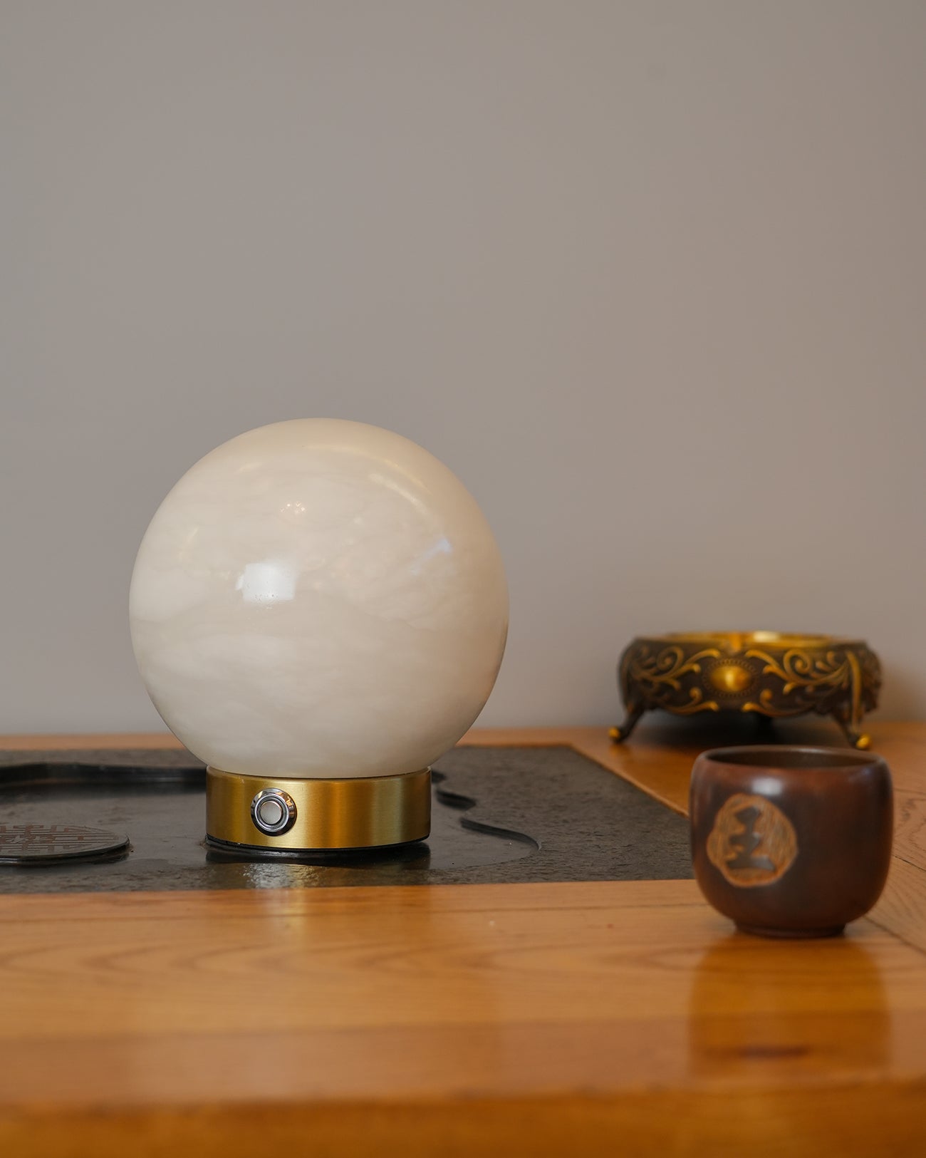 Carrara-Tischlampe